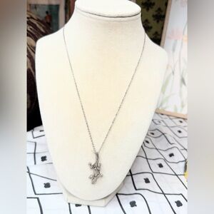 Silver Tone Alligator Crocodile Lizard Pendant Necklace Figural Animal